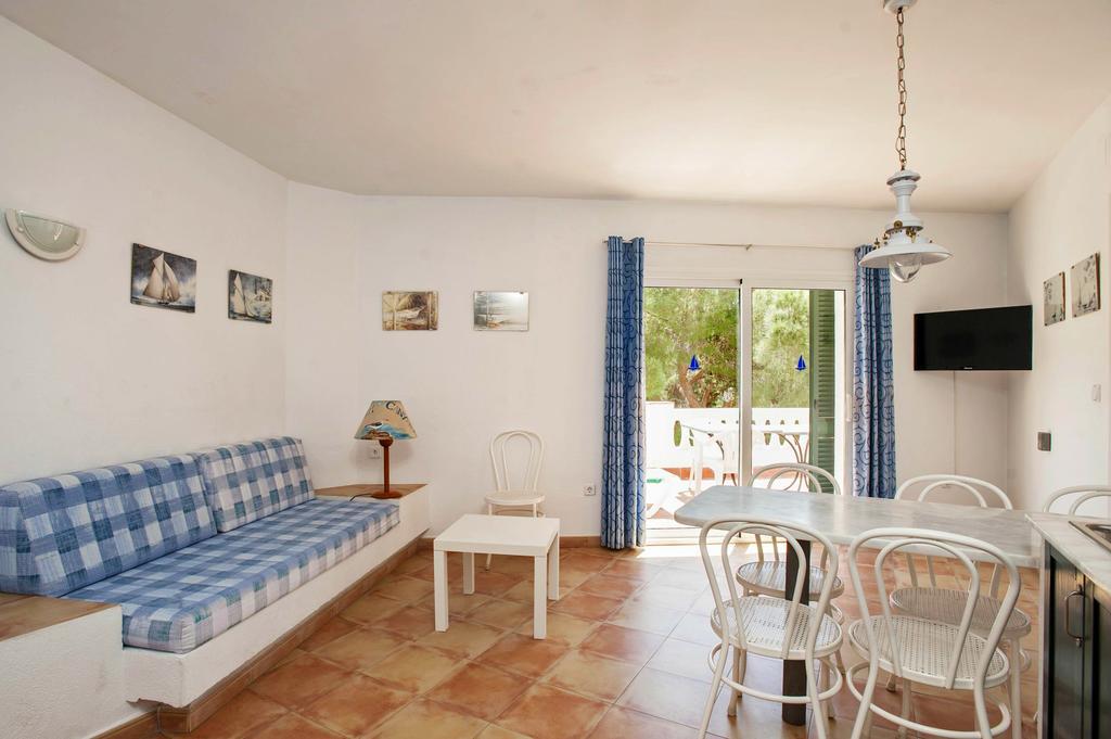 Apartaments El Berganti En Canyelles Petites Roses Exterior photo